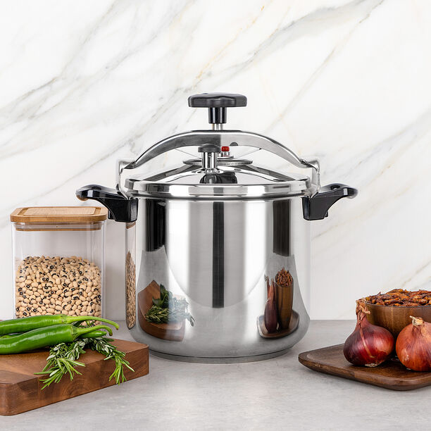 STAINLESS STEEL PRESSURE COOKER 9L image number 0