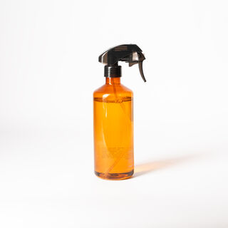Moroccan amber room spray with hangtag 500ml