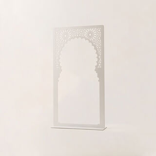 تحفة ديكور رمضاني معدن باللون الأبيض من هومز 38*10*70 سم