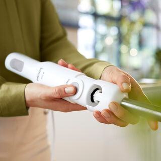 Philips, ProMix Hand Blender, 700W, Fast and Efficient Blending, White.