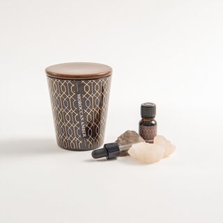 Diffuser set with oil and crystals